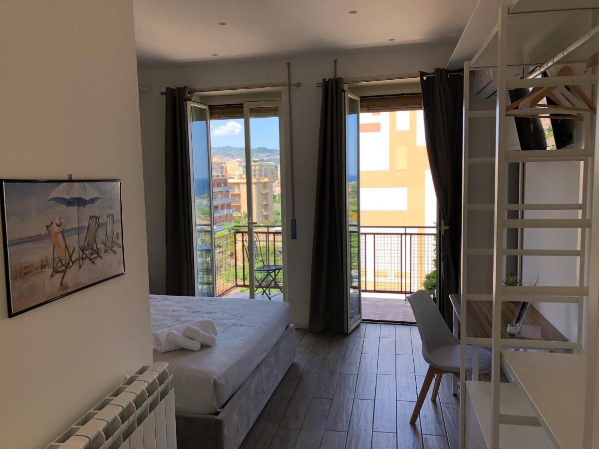 Seascape Rooms Catane Extérieur photo